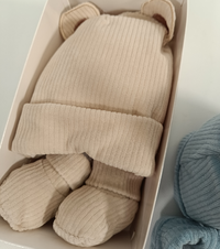 CAPPELLINO+SCARPETTE NEONATO 7506 Tellini S.r.l. Ingrosso Abbigliamento