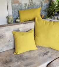 GEWÖLBTES NICLA-MÖBELKISSEN 60X60 Tellini S.R.L. Großhandelskleidung